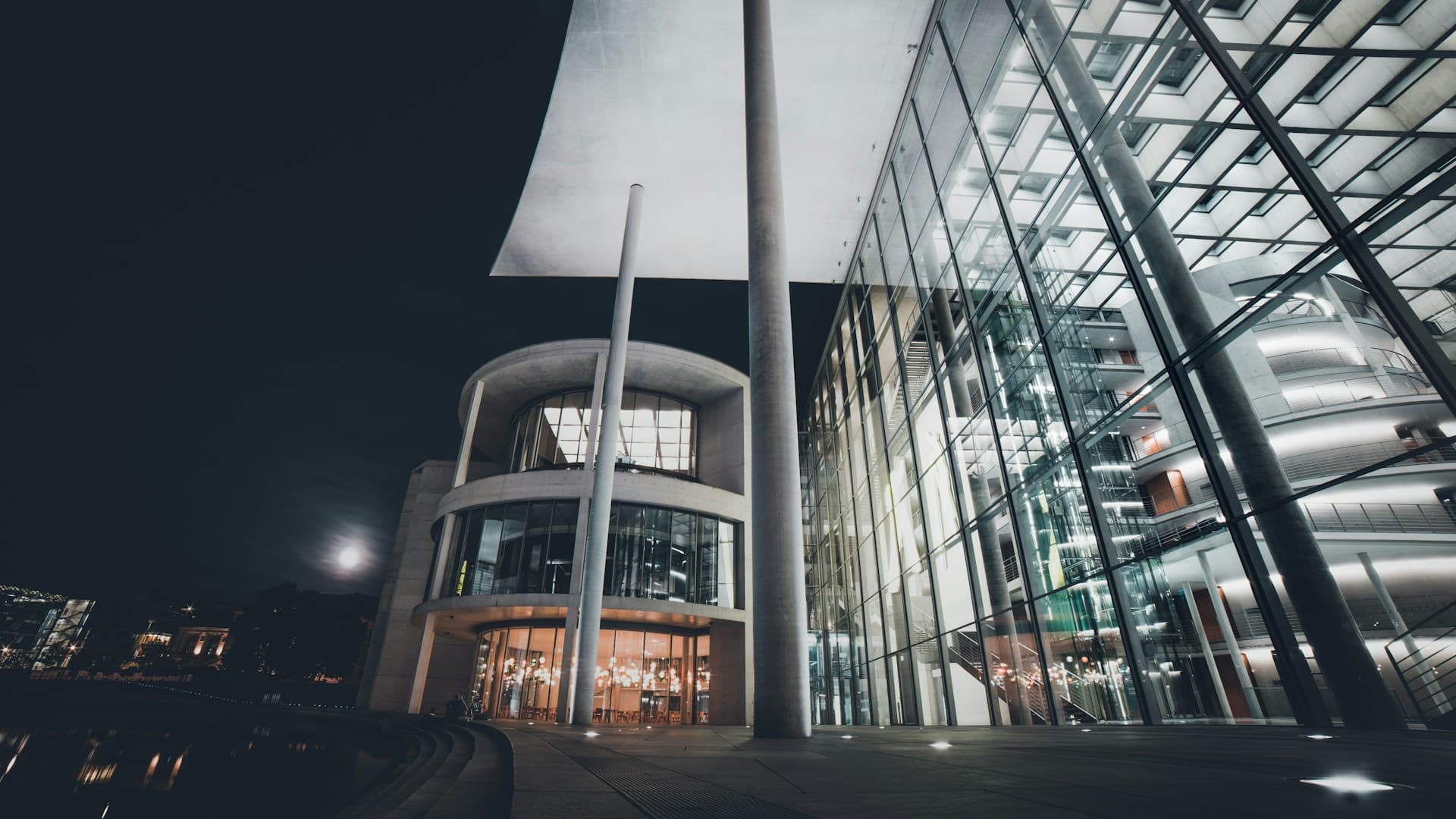 mika baumeister gvxzt1dbtra unsplash (1)